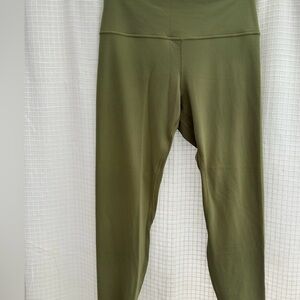 EUC Lululemon Align HR 25” Leggings